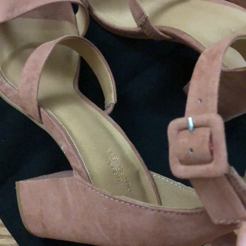 Urban Outfitters Mauve Suede Ankle Strap Heels - Picture 5 of 6